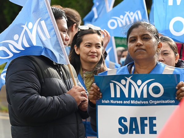 Nurses and Naas general hospital protesting outside 